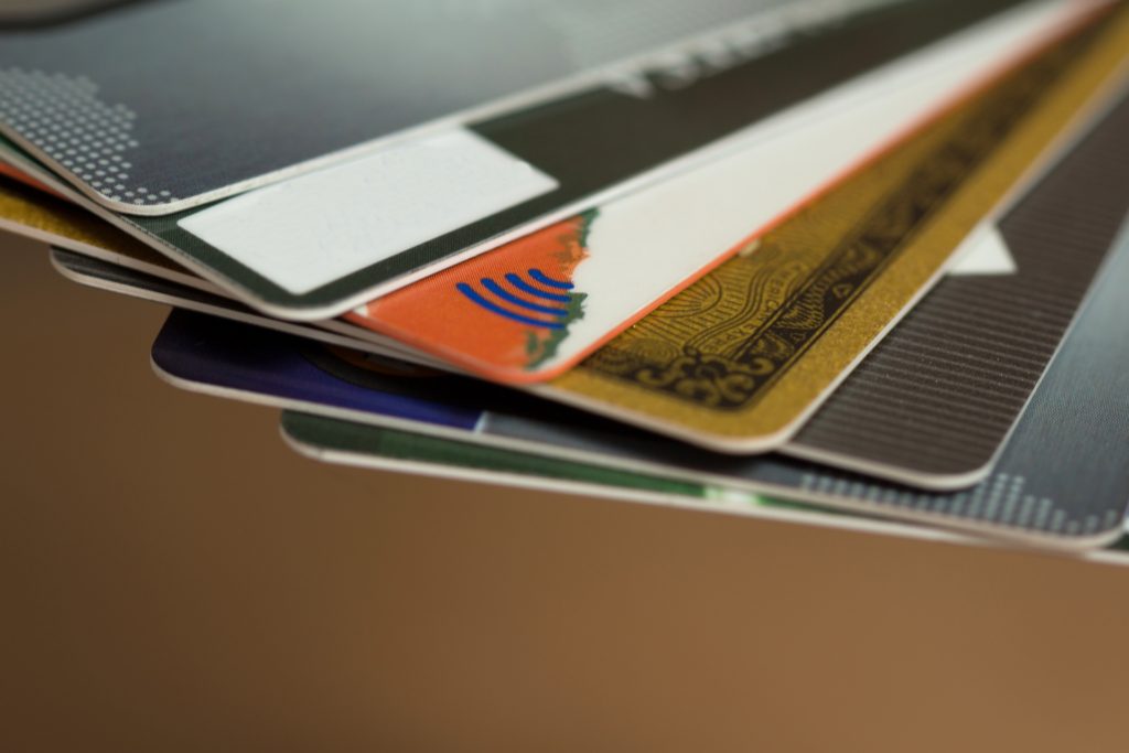 【海外旅行保険】クレジットカードの海外旅行保険の特徴